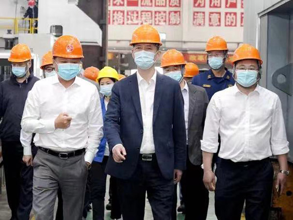 市政府黨組成員、新區(qū)黨工委副書記錢洪文蒞臨我司考察指導(dǎo).jpg 市政府黨組成員、新區(qū)黨工委副書記錢洪文蒞臨我司考察指導(dǎo).jpg